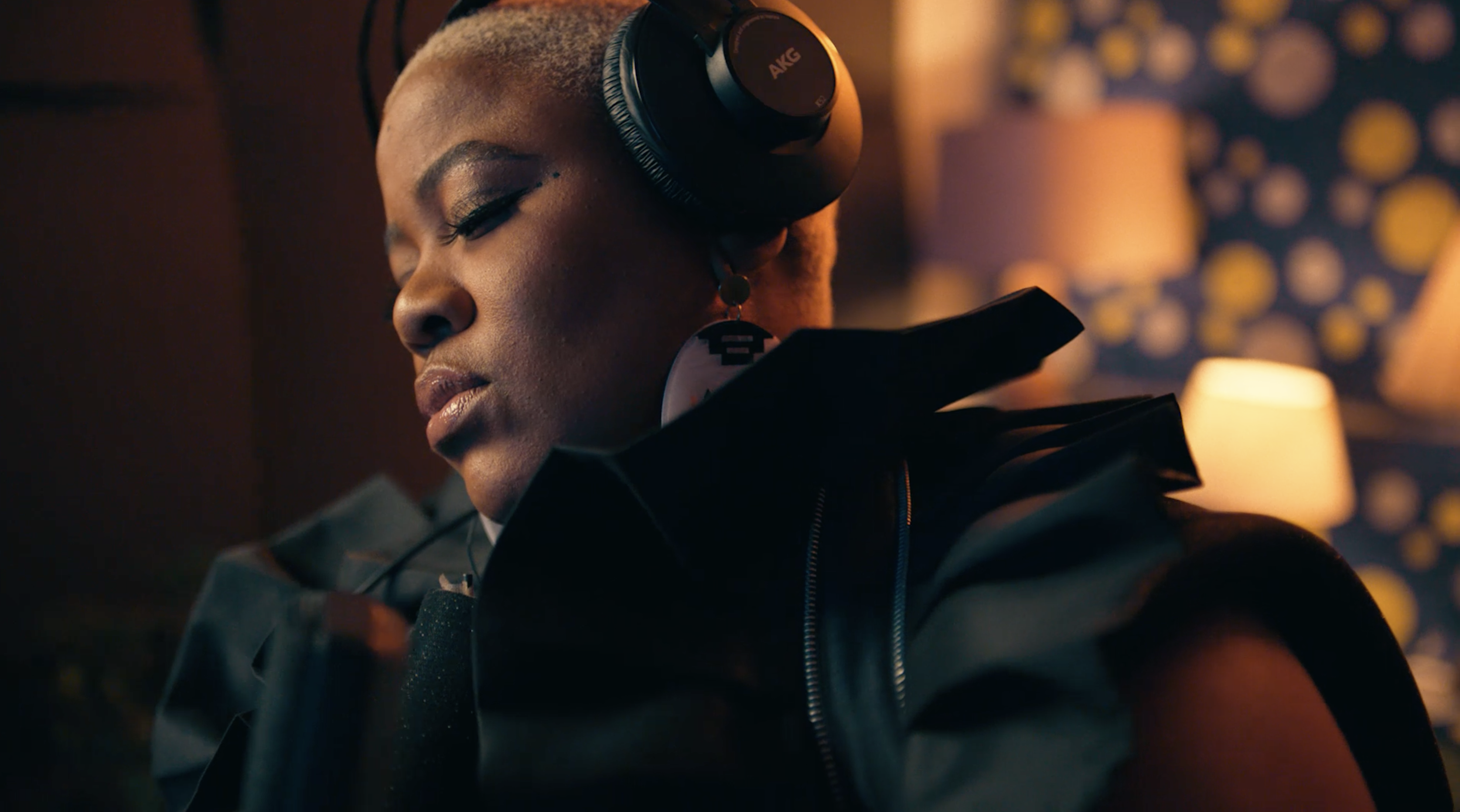 Thandiswa Mazwai & Tastic Directed by Steezus